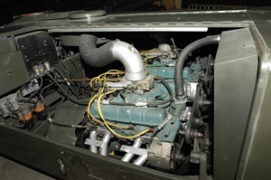 A view of the drive belt connecting the two engines