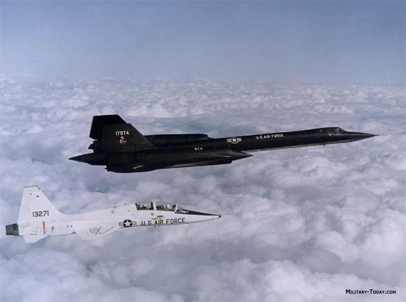 SR-71A Blackbird #17974 / #2025